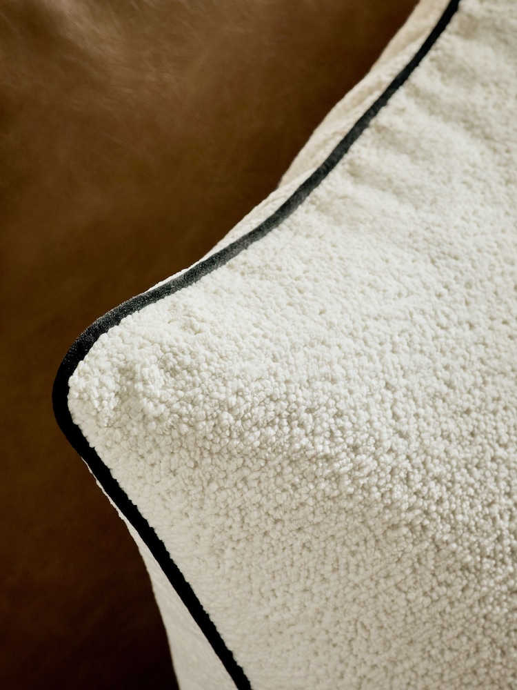 Boucle Chenille Contrast Pipe Cushion - Изображение 2 из 4 Boucle Chenille Contrast Pipe Cushion - Изображение 2 из 4