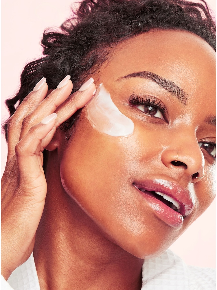 Bath & Body Works Revitalizing Face Mask With Cucumber Fruit Water + Witch Hazel Water 4 oz / 113 g - Image 2 of 2