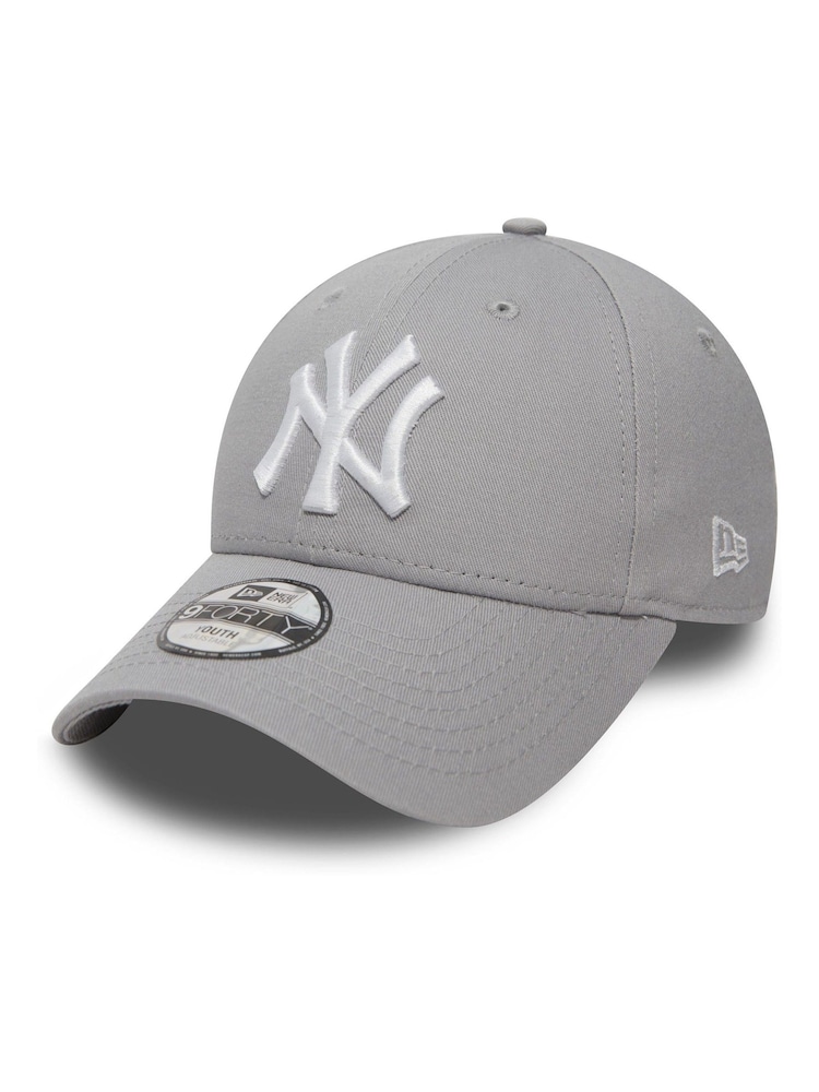 New Era Kids Grey New York Yankees Essential 9FORTY 100% Cotton Cap - Image 1 of 4