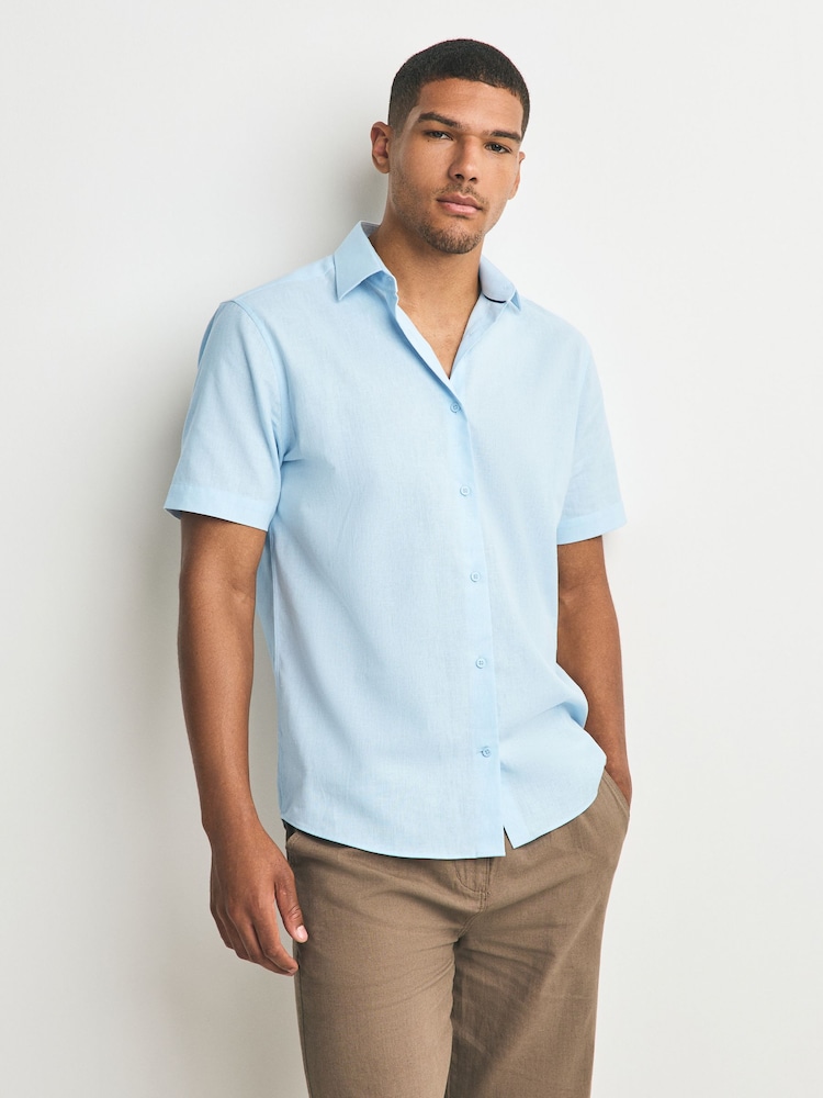 Light Blue Regular Fit Cotton/Linen Blend Short Sleeve Cutaway Collar Shirt - Image 1 of 7 Light Blue Regular Fit Cotton/Linen Blend Short Sleeve Cutaway Collar Shirt - Image 1 of 7