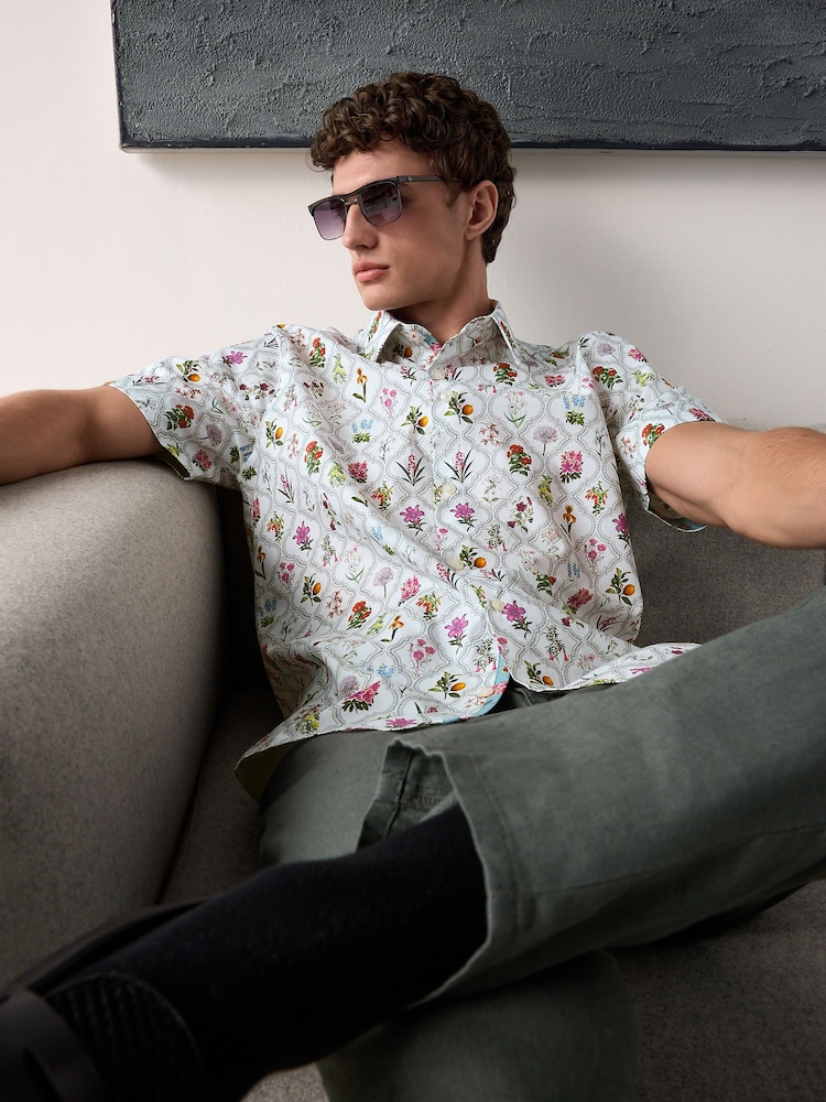 White/Multicolor Trellis Floral Regular Fit Print Short Sleeve Shirt - Image 2 of 7