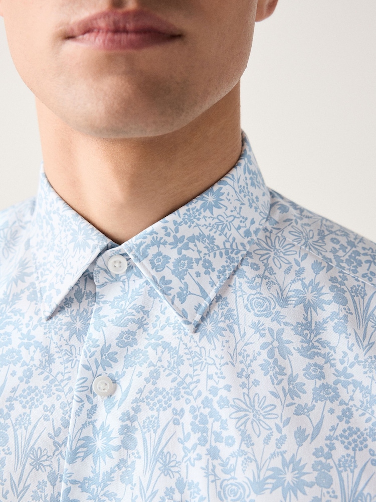 Light Blue Ditsy Floral Easy Iron With Button Down Collar Short Sleeve Oxford Shirt - Image 3 of 6