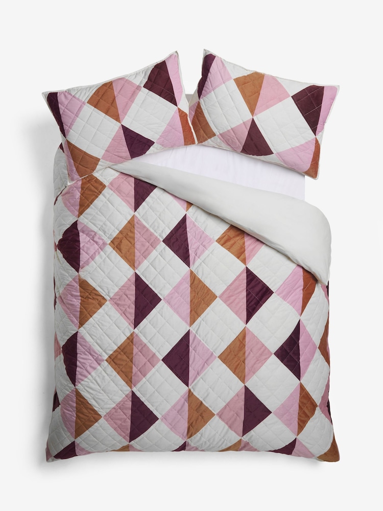 Pink Quilted Velvet Duvet Cover and Pillowcase Set - Image 2 of 4 Pink Quilted Velvet Duvet Cover and Pillowcase Set - Image 2 of 4