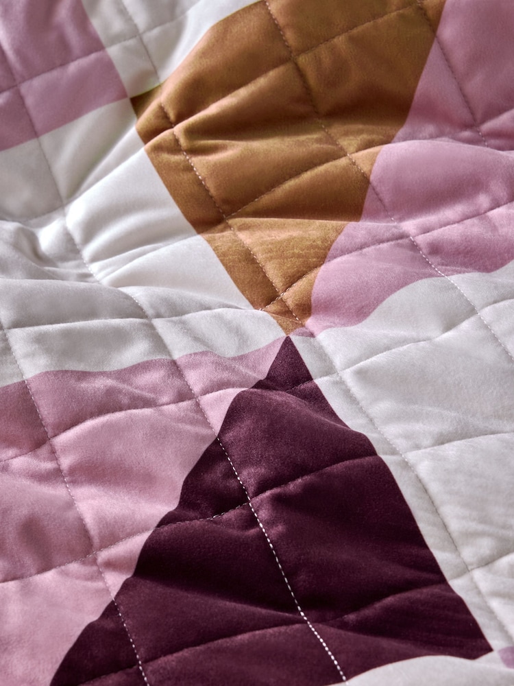 Pink Quilted Velvet Duvet Cover and Pillowcase Set - Image 4 of 4