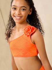 Lipsy One Shoulder Textured Corsage Swimsuit (5-16yrs) - Imagen 3 de 4