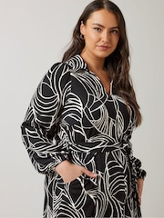 Evans Linear Print Jersey Crepe Dress - Image 2 of 5