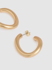 Reiss Gold Tone Freya Wave Hoop Earrings - Image 4 of 5