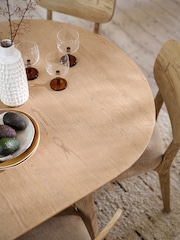Willis & Gambier Oak Otto 6-8 Seater Extending Dining Table - Image 3 of 8