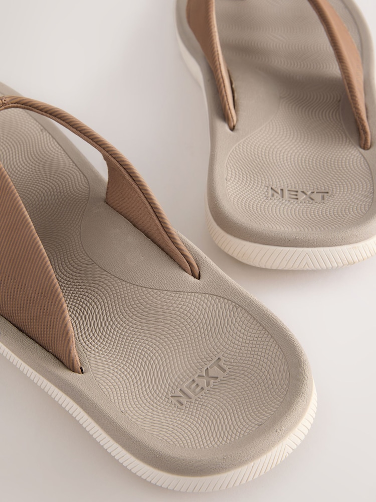 Natural - Sandalias deportivas con tira al dedo - Imagen 7 de 7