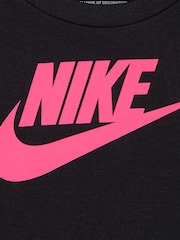 Negro - Nike Infant Club T-Shirt and Shorts Set - Imagen 4 de 4
