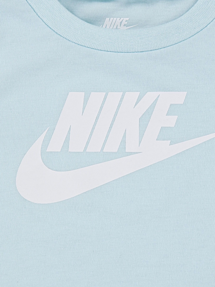 Azul - Nike Infant Club T-Shirt and Shorts Set - Imagen 3 de 3