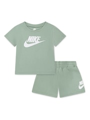 Verde - Nike Infant Club T-Shirt and Shorts Set - Imagen 1 de 4