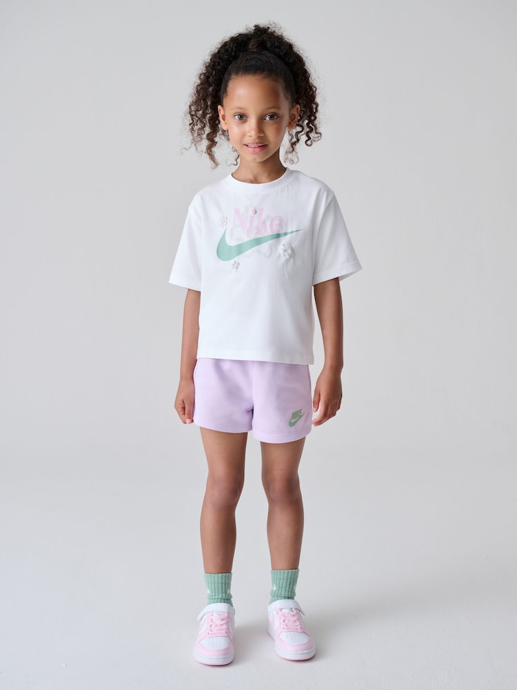 Morado - Nike Little Kids Wild Flower Top and Shorts Set - Imagen 1 de 13 Morado - Nike Little Kids Wild Flower Top and Shorts Set - Imagen 1 de 13