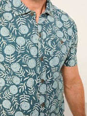 Truro Green Floral Short Sleeve Jersey Shirt - Image 3 of 5