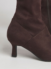 JD Williams Brown Kitten Heel High Leg Boots in Wide Fit - Image 3 of 4
