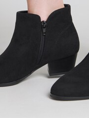 JD Williams Black Extra Wide Fit Classic Synthetic Western Ankle Boots in Wide Fit - Image 3 of 4
