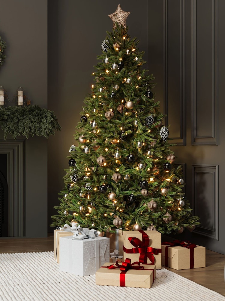 Charles Bentley Green 8ft Pre-Lit Faux Nordic Spruce Hinged Christmas Tree - Image 2 of 5