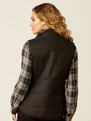 Ariat Grizzly Insulated Black Gilet - Image 2 of 5