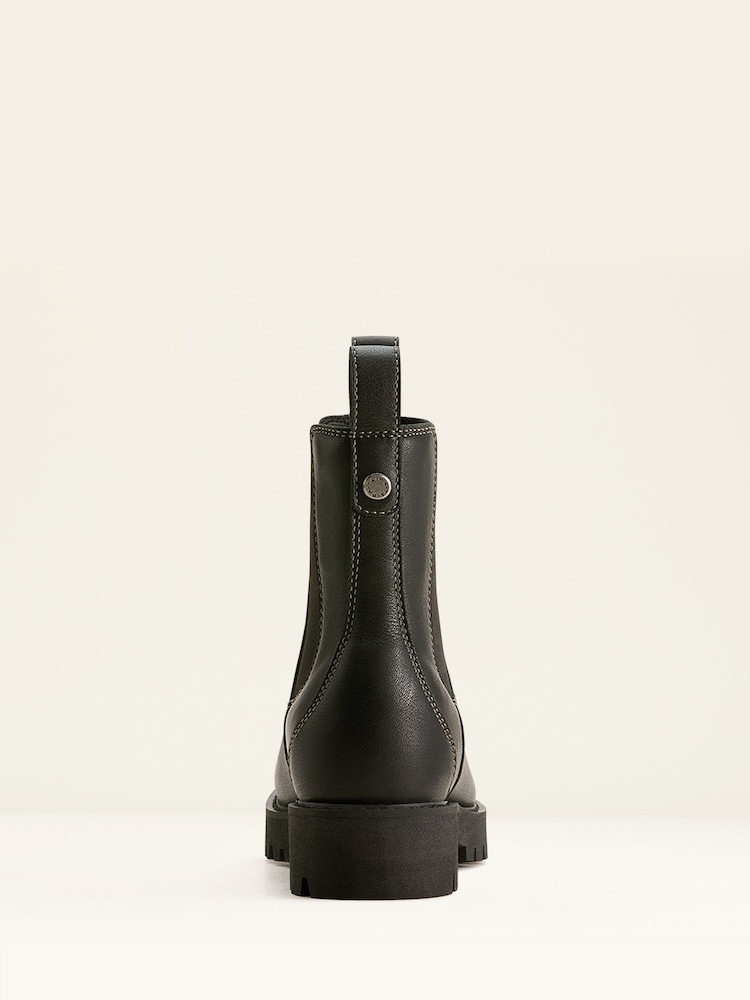 Ariat Wexford Lug Mid Waterproof Chelsea Boots - Image 5 of 5