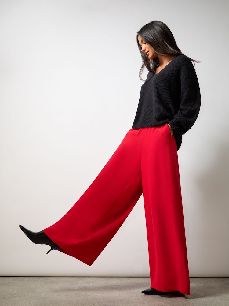 Ro&Zo Red Crepe Wide Leg Trousers - Image 2 of 3 Ro&Zo Red Crepe Wide Leg Trousers - Image 2 of 3
