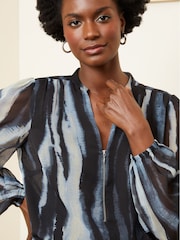 Love & Roses Zip Front Mix Sheer Long Sleeve Length Blouse - Bild 2 von 4