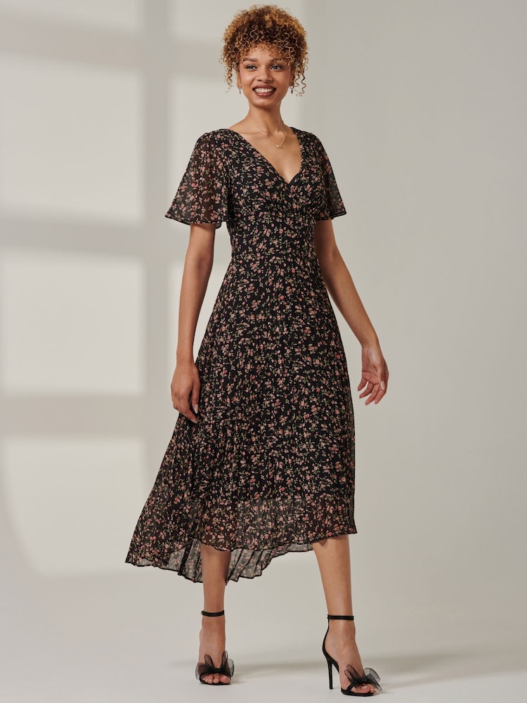 Jolie Moi Black Meagan V-Neck Chiffon Maxi Dress - Image 6 of 6 Jolie Moi Black Meagan V-Neck Chiffon Maxi Dress - Image 6 of 6