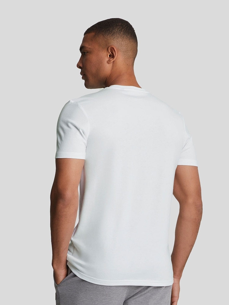 Lyle & Scott White Martin T-Shirt - Image 2 of 5 Lyle & Scott White Martin T-Shirt - Image 2 of 5