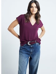 River Island Burgundy/Black/Beige 2 Pack V-Neck T-Shirts - Image 3 of 6