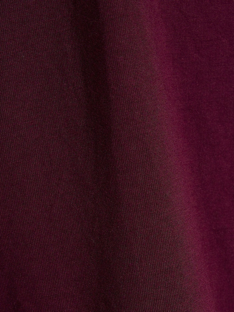 River Island Burgundy/Black/Beige 2 Pack V-Neck T-Shirts - Image 6 of 6