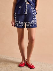Joules Emilie Embroidered Pull On Shorts - Imagen 2 de 7