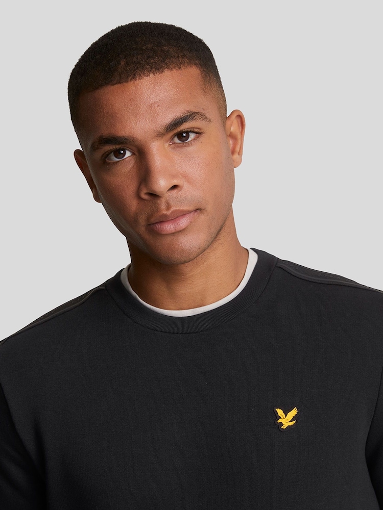Lyle & Scott Svart Tape Stroffhálsmál Íþróttapeysu - Image 3 of 5