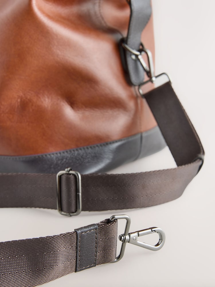 Marron fauve - Fourre-tout en cuir contrastant - Image 6 of 7
