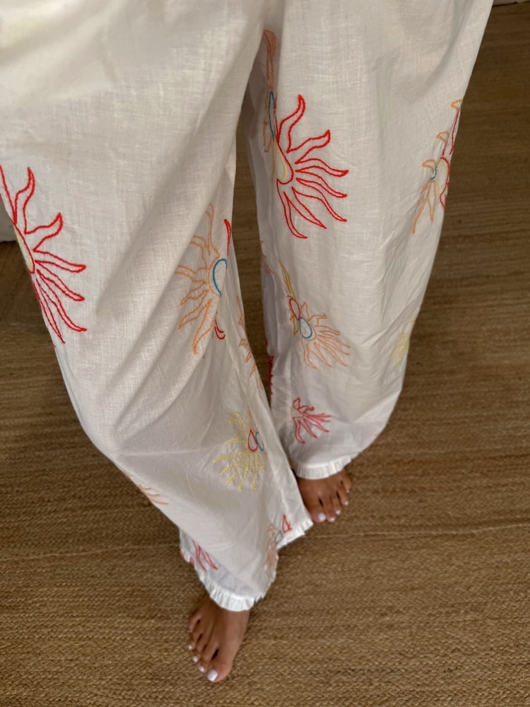 Never Fully Dressed Ecru Sun Embroidery 100% Cotton Pyjamas Set - Image 5 of 5