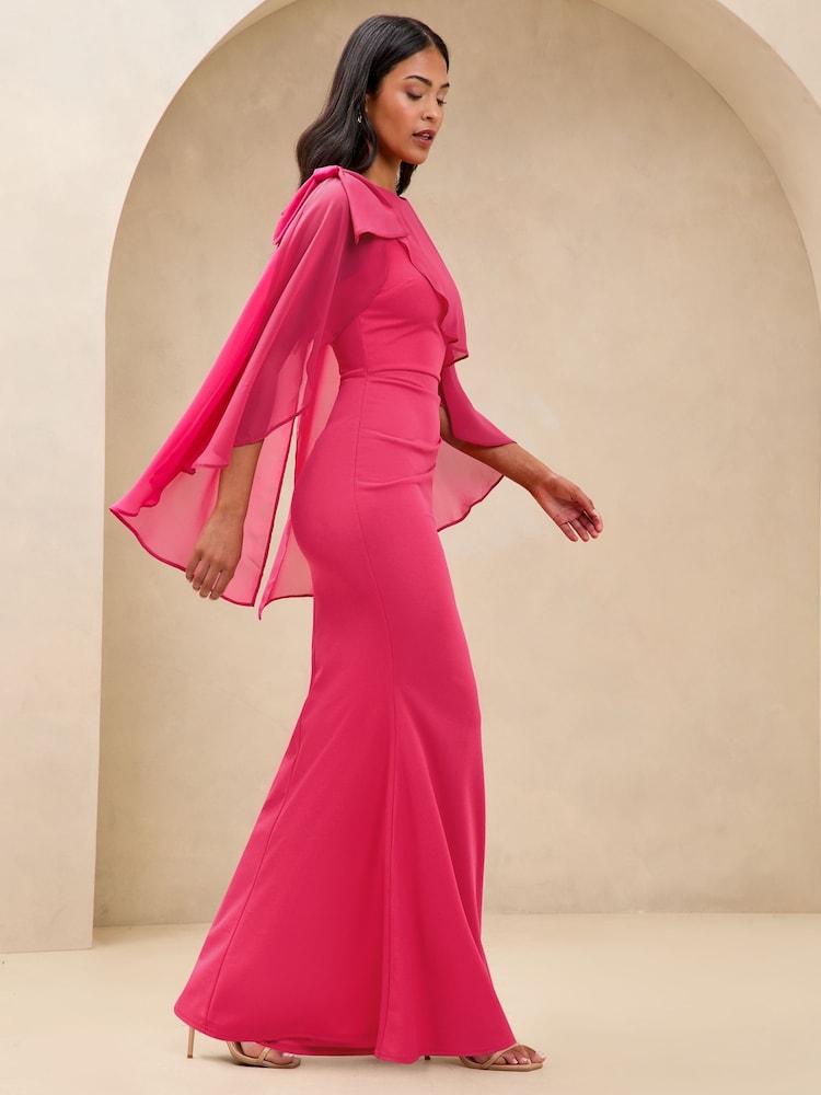 Lipsy Maxikleid mit Schleife an der Schulter und langen Ärmeln im Cape-Stil - Bild 2 von 5 Lipsy Maxikleid mit Schleife an der Schulter und langen Ärmeln im Cape-Stil - Bild 2 von 5