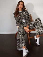 Threadbare Brown Animal Print Petite Wide Leg 100% Cotton Jeans - Image 3 of 4