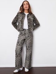 Threadbare Brown Animal Print Petite Wide Leg 100% Cotton Jeans - Image 4 of 4