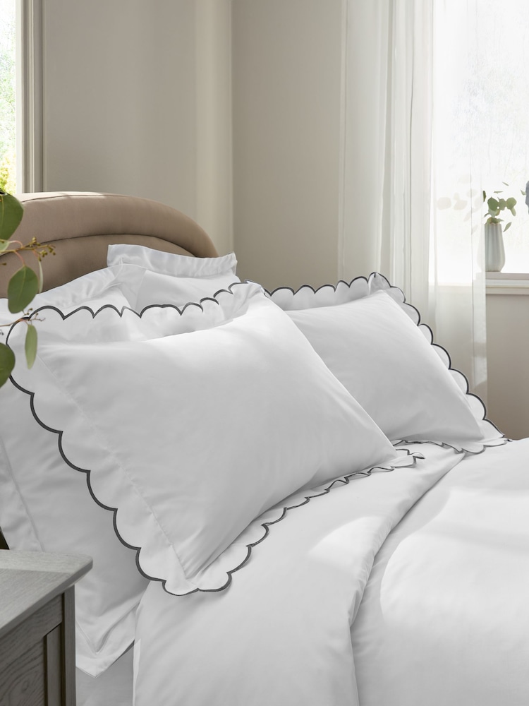 White and Charcoal 200 Thread Count Scallop Duvet Cover and Pillowcase Set - Image 2 of 4