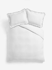 White and Charcoal 200 Thread Count Scallop Duvet Cover and Pillowcase Set - Image 4 of 4