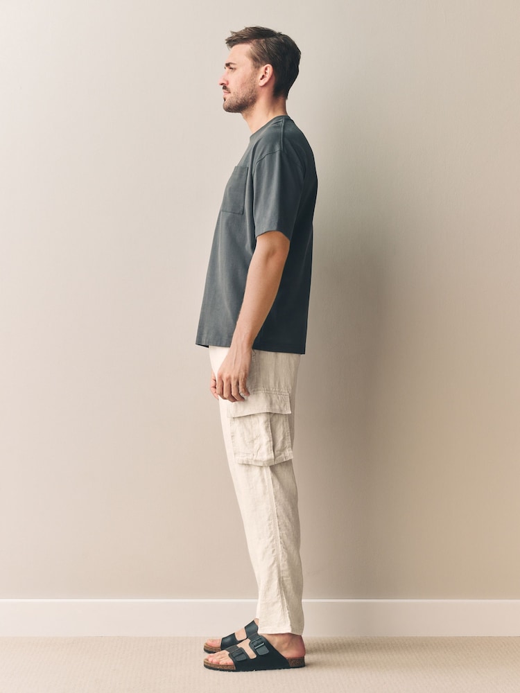 Pedra clara - Signature 100% Linen Cargo Trousers - Imagem 2 de 12