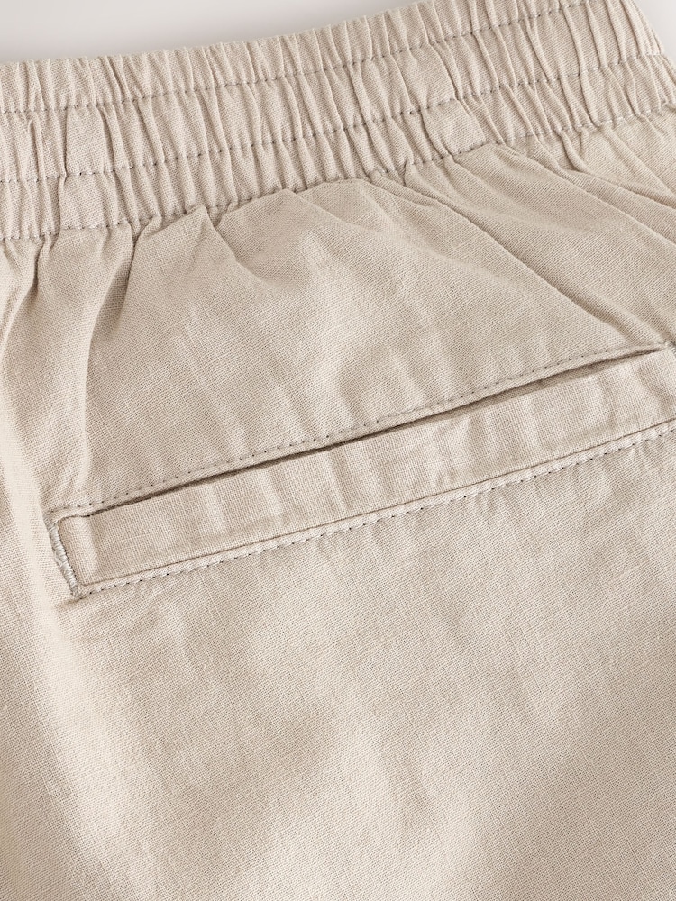 Natural - Regular Tapered Fit - Pantalones de lino y algodón con cintura elástica y cordón ajustable - Imagen 5 de 5