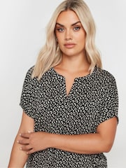Yours Curve Top mit abstraktem Print - Bild 4 von 5