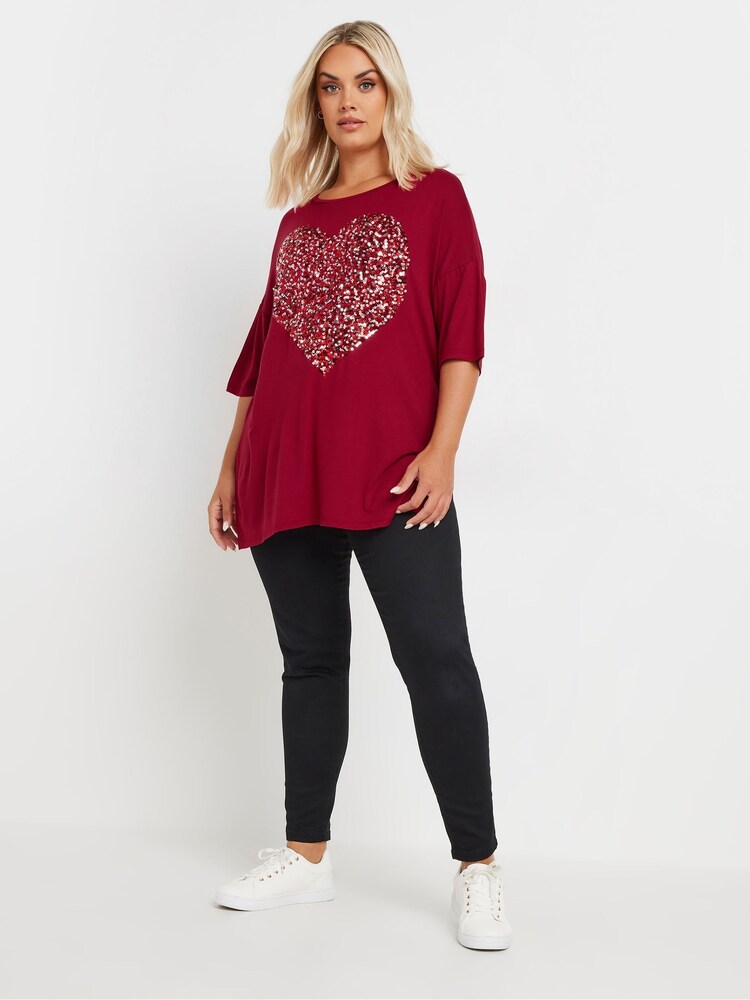 Yours Curve Heart Embellished T-Shirt - Imagen 2 de 5 Yours Curve Heart Embellished T-Shirt - Imagen 2 de 5