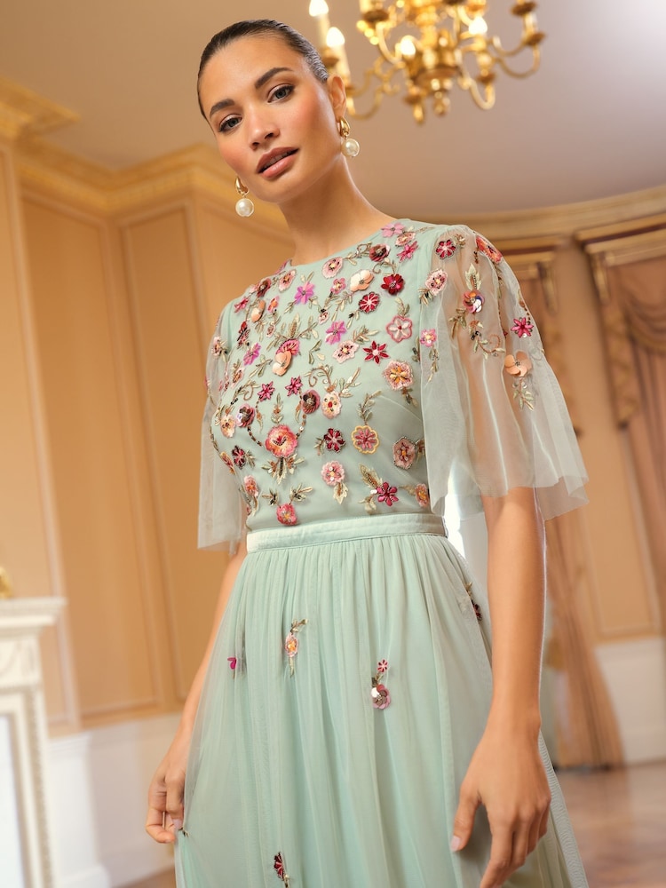 Love & Roses Green Petite Embroidered Angel Sleeve Maxi Dress - Image 4 of 4