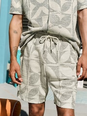 Gris - Short en jersey texturé imprimé - Image 1 of 1