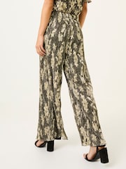 FatFace Black Octavia Foil Plisse Trousers - Image 2 of 4