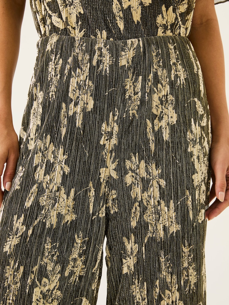 FatFace Black Octavia Foil Plisse Trousers - Image 4 of 4
