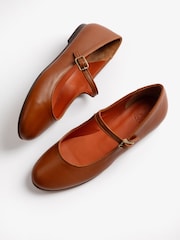 Penelope Chilvers Natural Fay Leather Mary Jane Shoes - Image 4 of 5