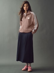 بني - رداء علوي رياضي فضفاض Firebird من adidas originals - صورة 1 من 9
