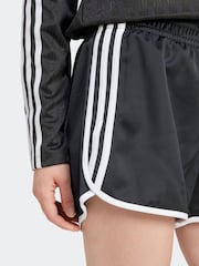adidas Originals 3-Stripe Sprinter Shorts - Изображение 4 из 6