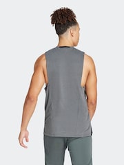 Серый - adidas Designed For Training Workout Tank Top - Изображение 2 из 7